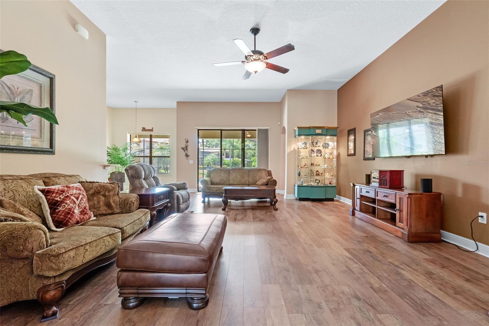 Image 8 of 46 For 1460 Prairie Oaks Drive