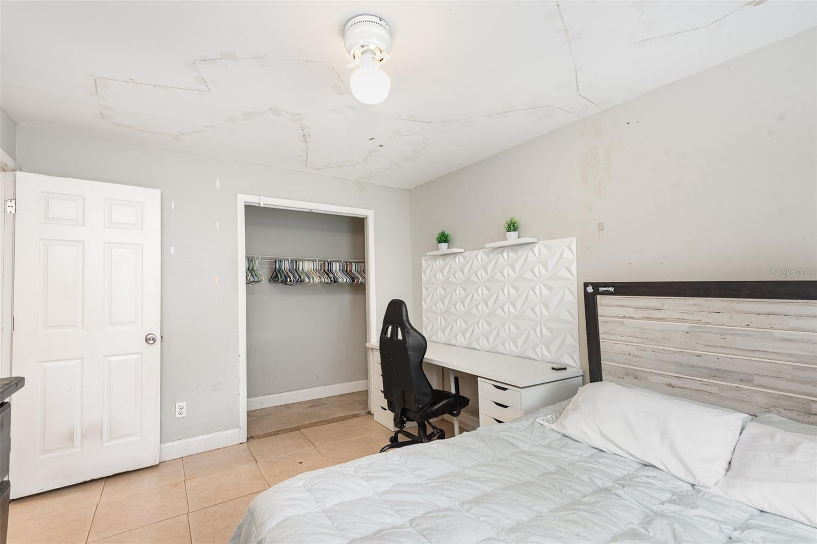 Image 18 of 33 For 1041 Tompkins Drive