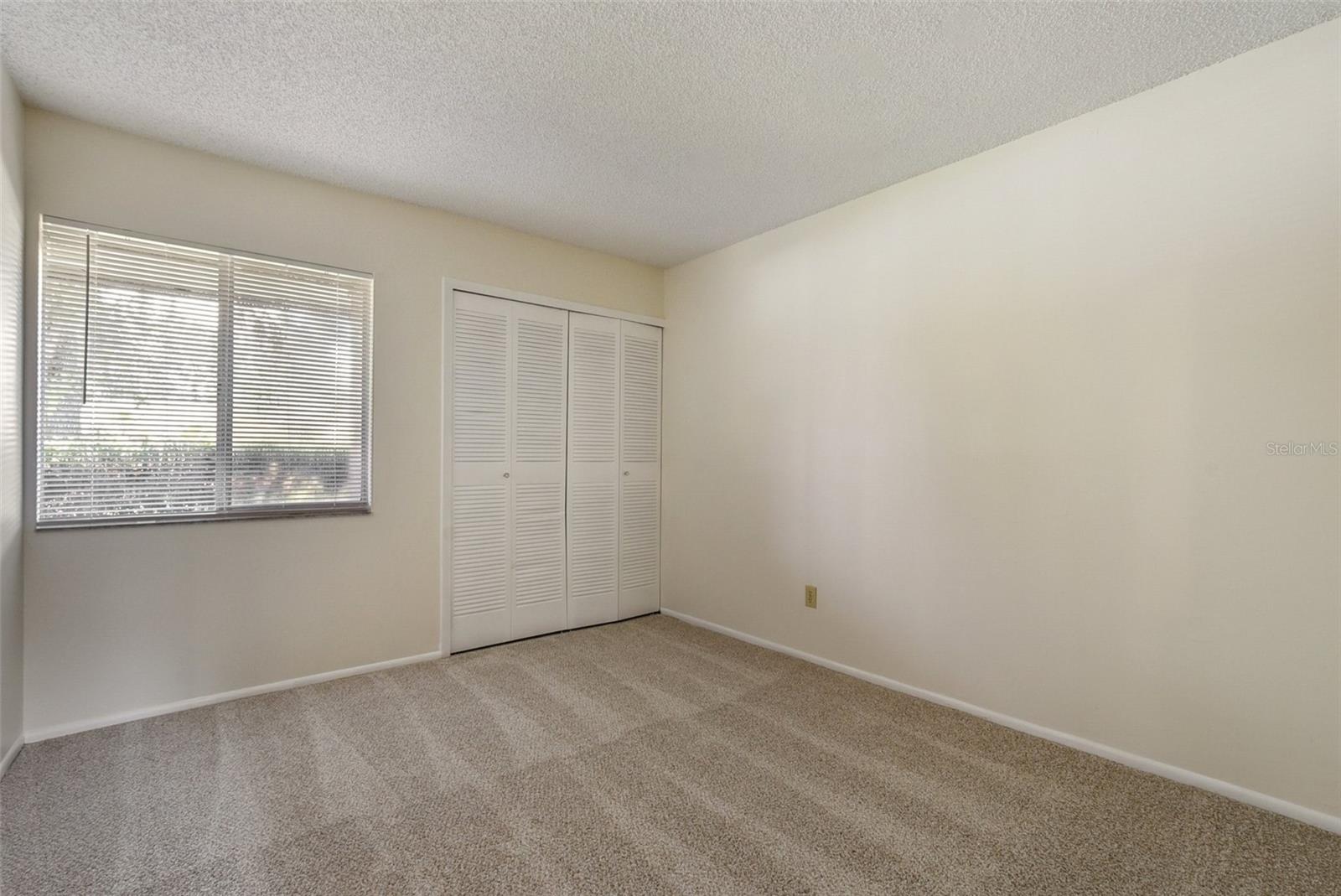 Image 11 of 27 For 309 Redwing Way