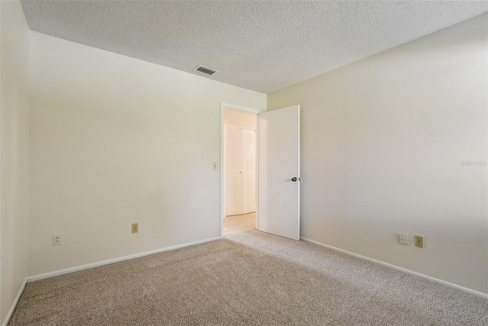 Image 12 of 27 For 309 Redwing Way