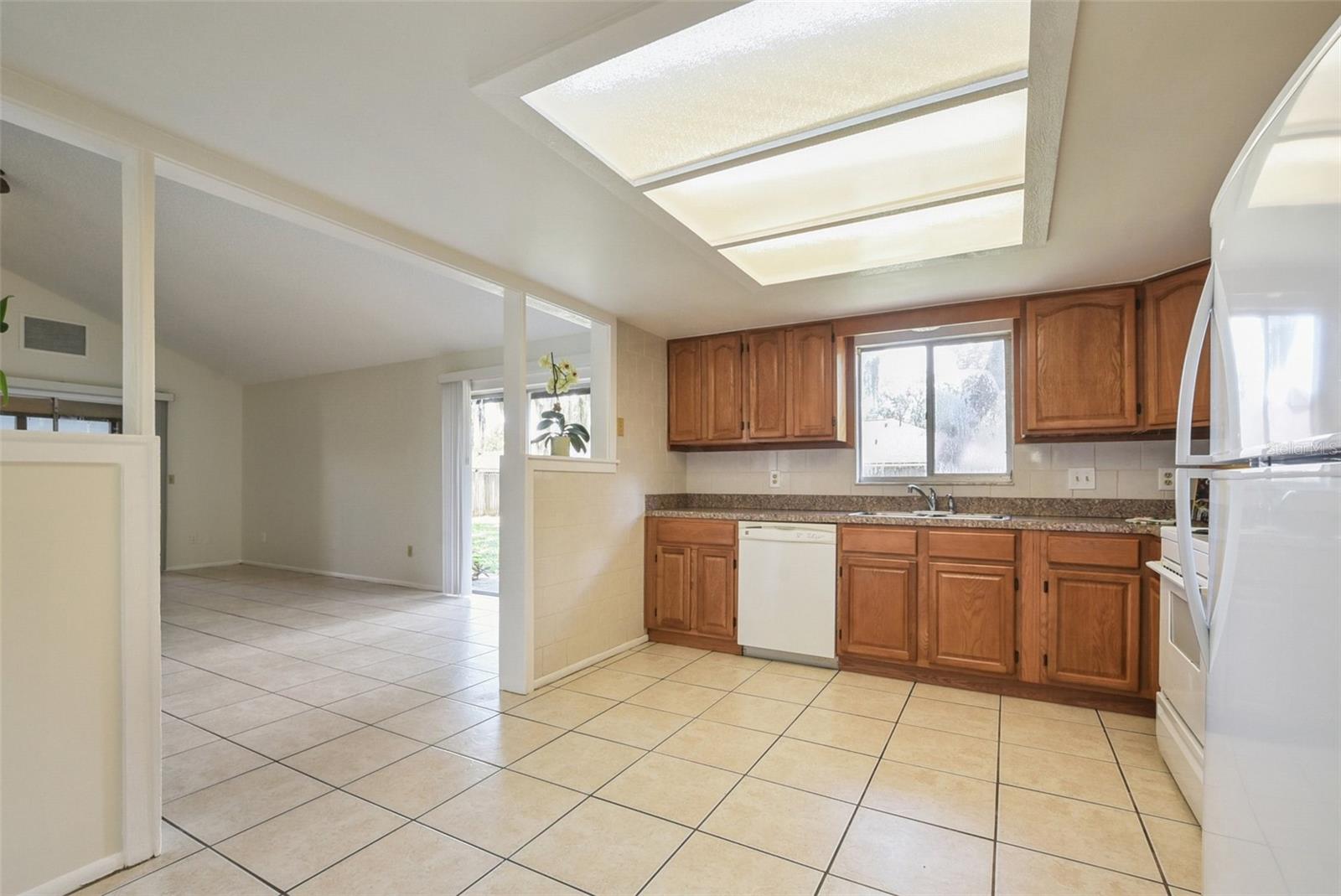 Image 7 of 27 For 309 Redwing Way