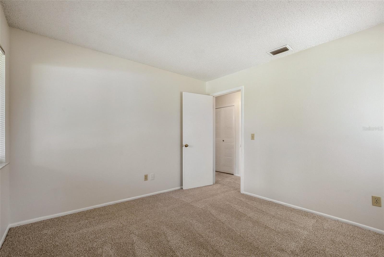 Image 9 of 27 For 309 Redwing Way