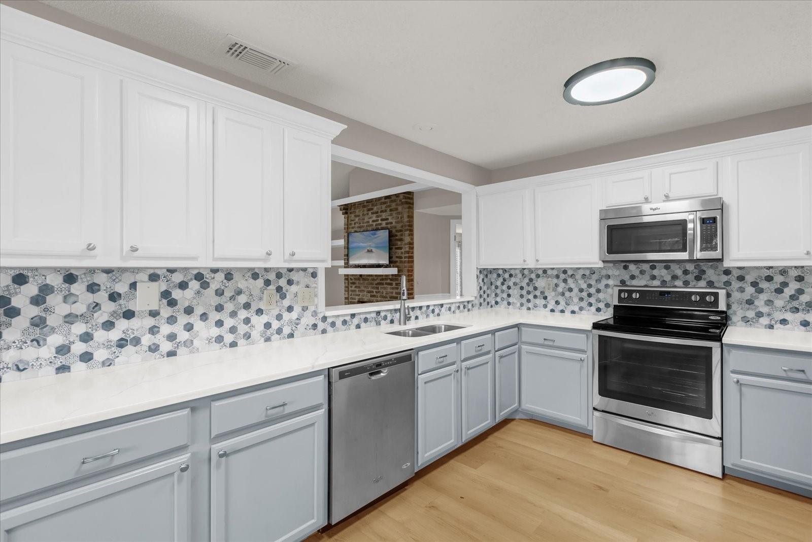 Image 10 of 36 For 359 Westwind Court