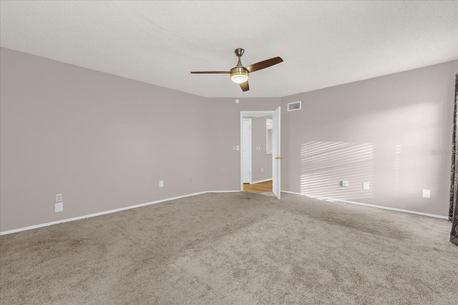 Image 24 of 36 For 359 Westwind Court