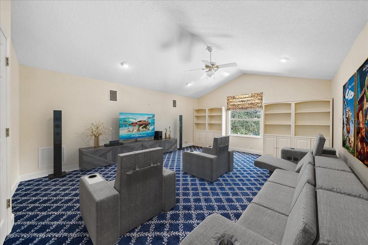 Image 33 of 45 For 327 Southampton Drive