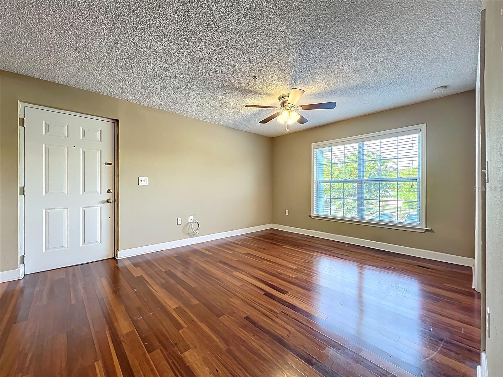 Image 10 of 46 For 2065 Dixie Belle Drive 2065m