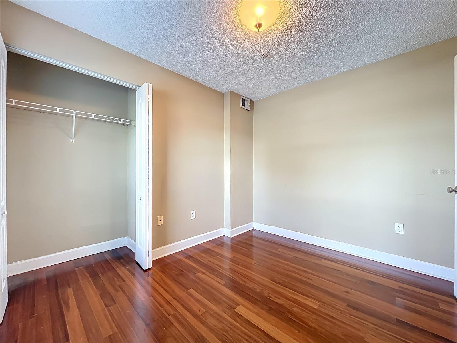 Image 22 of 46 For 2065 Dixie Belle Drive 2065m