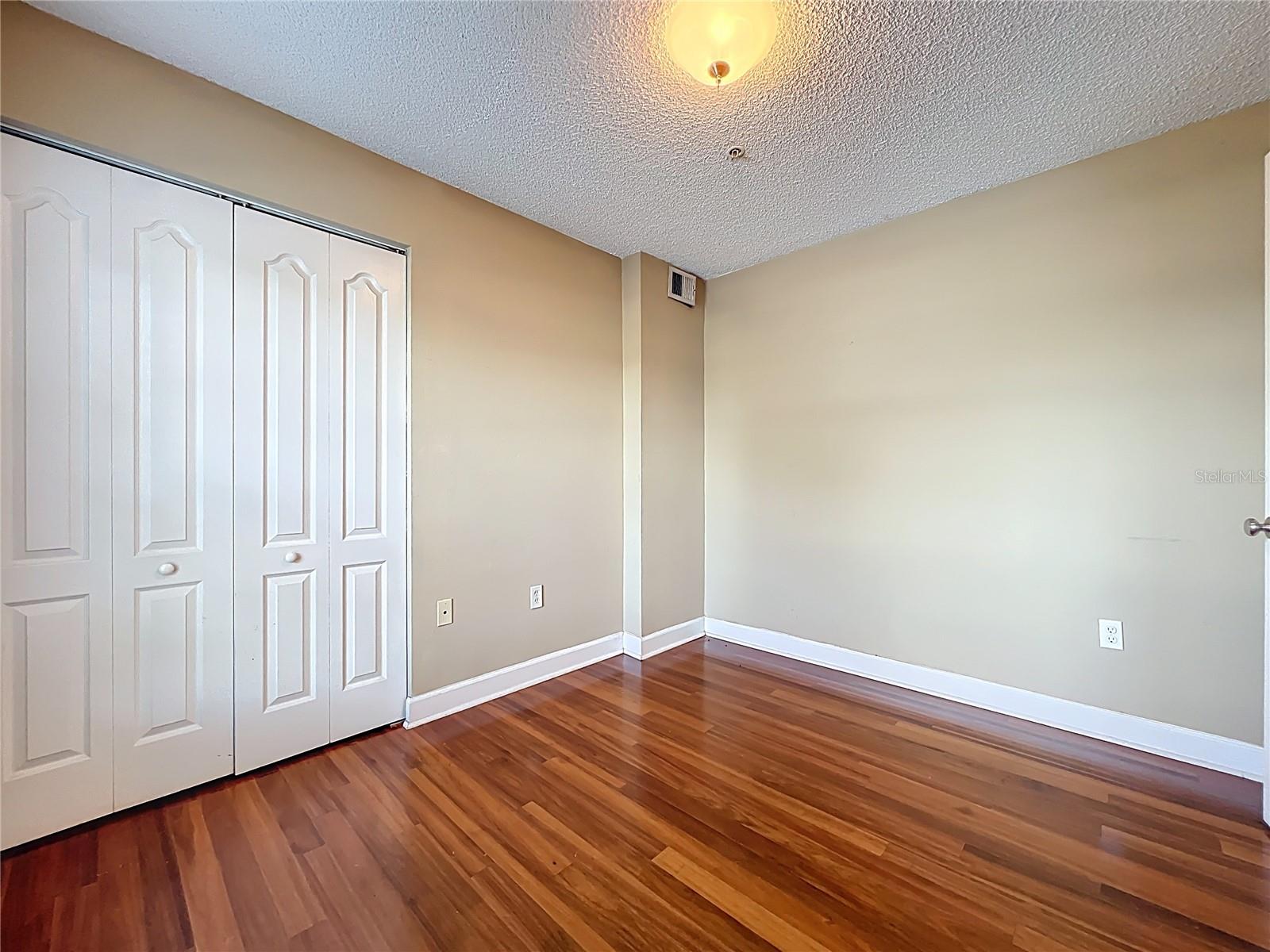 Image 23 of 46 For 2065 Dixie Belle Drive 2065m