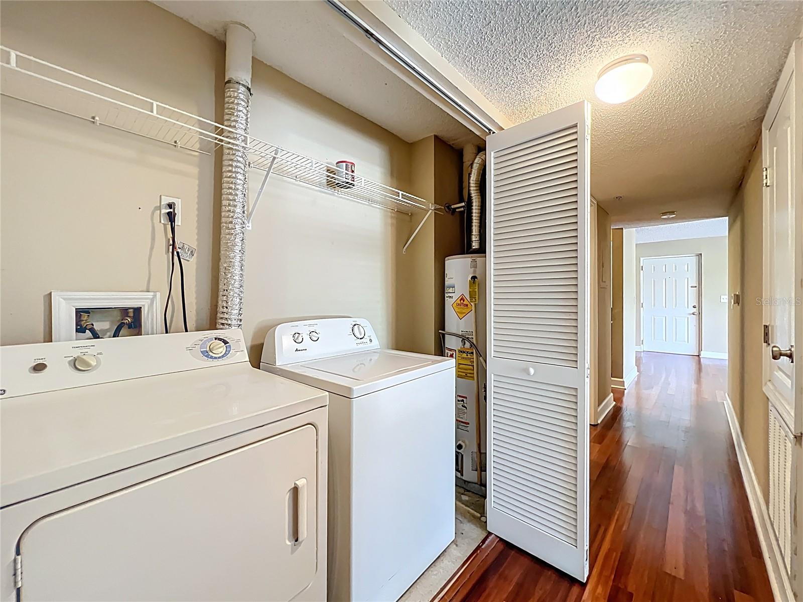 Image 40 of 46 For 2065 Dixie Belle Drive 2065m