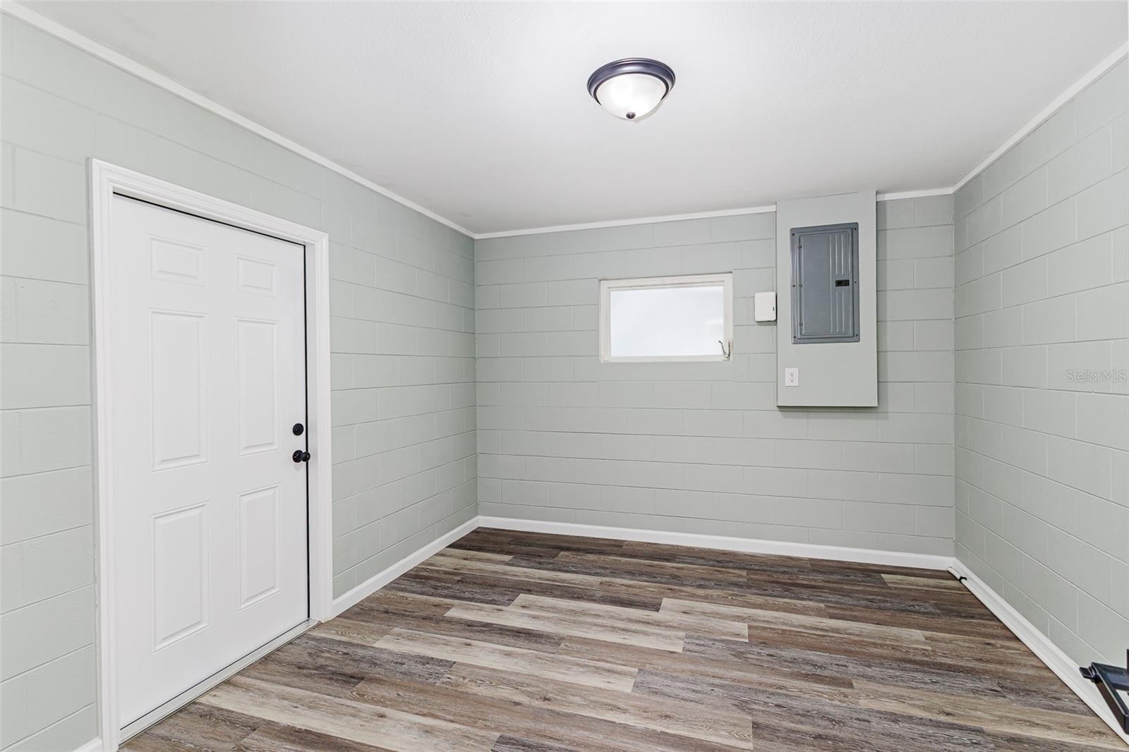 Image 11 of 24 For 225 Hamlin Drive