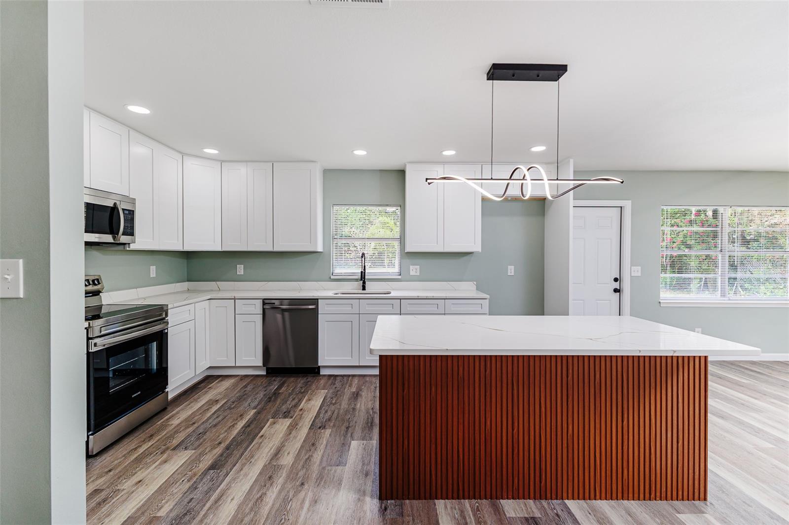 Image 9 of 24 For 225 Hamlin Drive