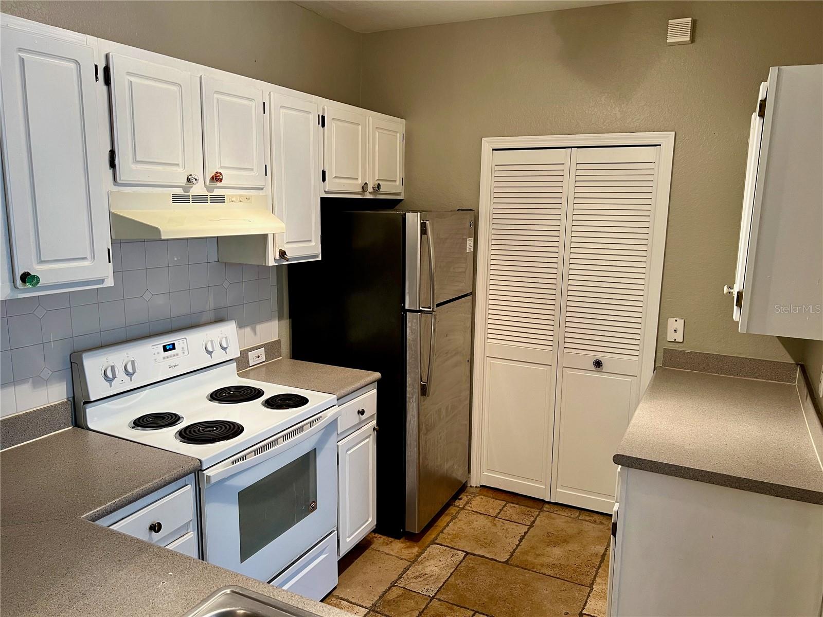 Image 7 of 22 For 2615 Maitland Crossing Way 9201