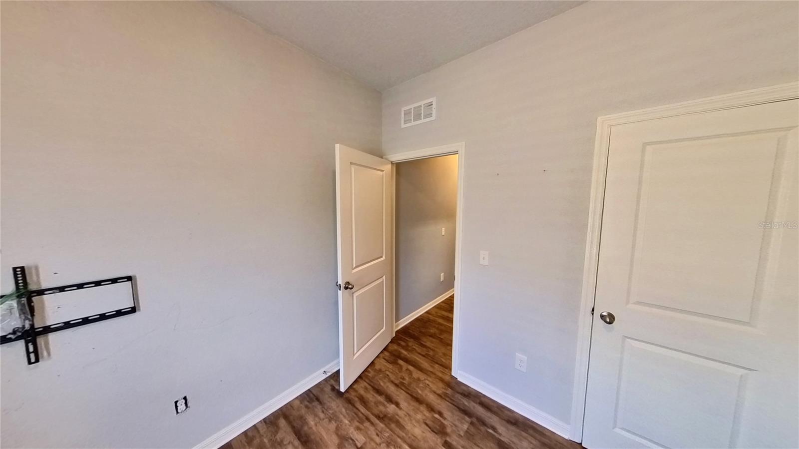 Image 11 of 28 For 3920 Loon Lane