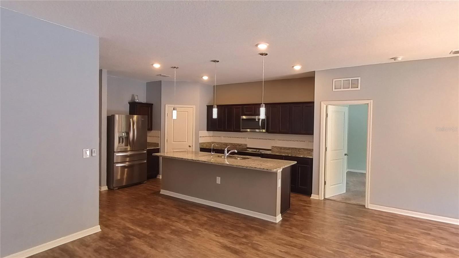 Image 19 of 28 For 3920 Loon Lane
