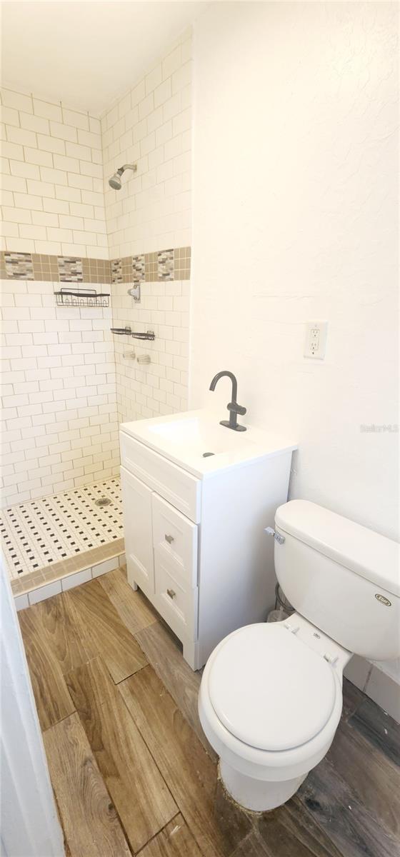 Image 13 of 16 For 301 Avenue B  4