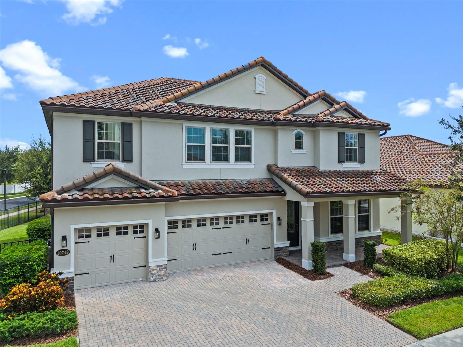 Image 3 of 65 For 10748 Citron Oaks Drive