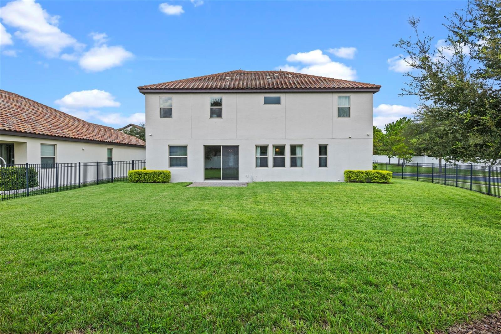 Image 50 of 65 For 10748 Citron Oaks Drive