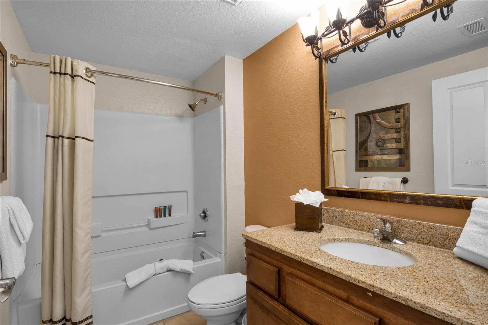 Image 23 of 27 For 12539 Floridays Resort Drive 106
