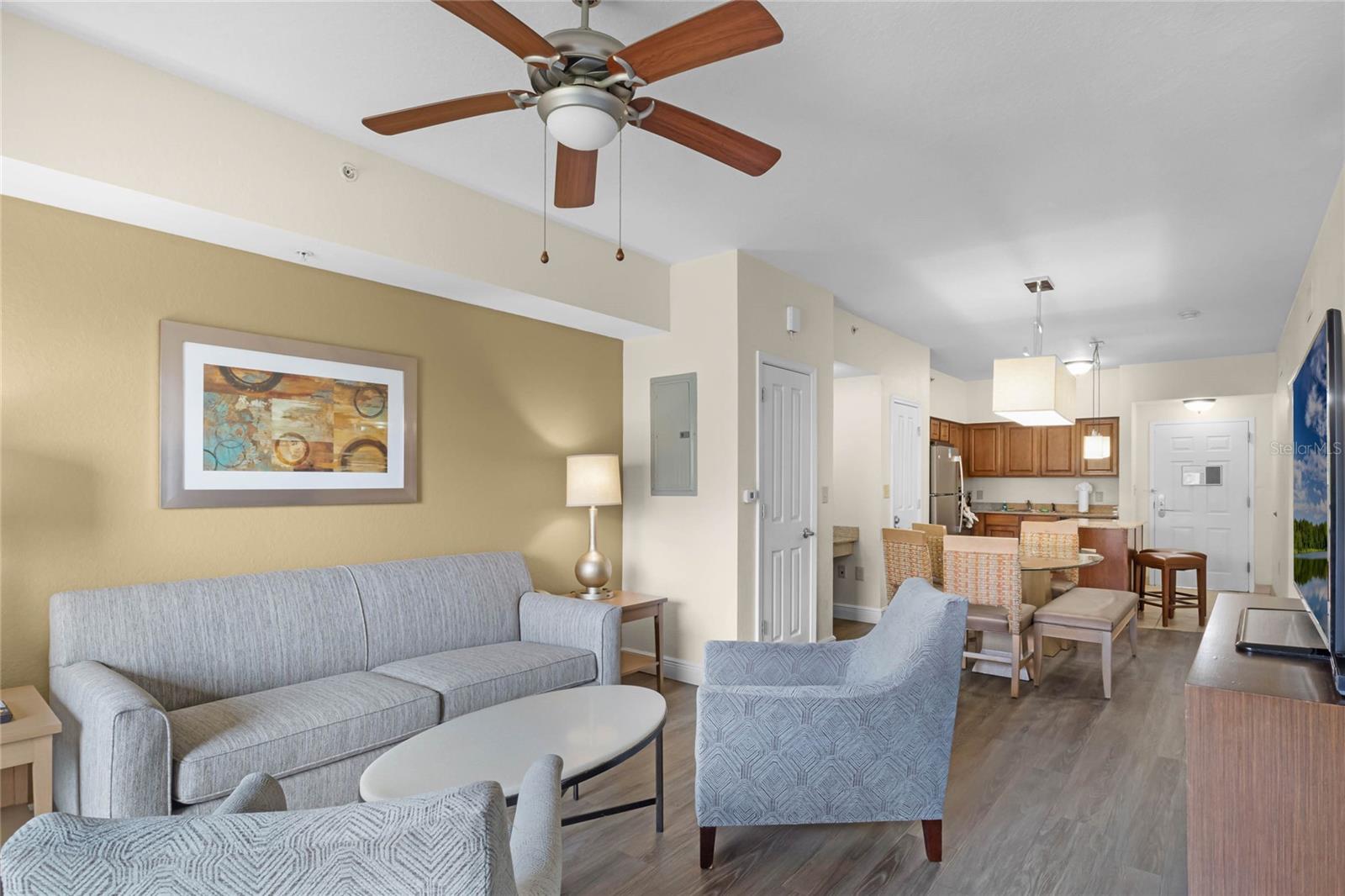 Image 4 of 27 For 12539 Floridays Resort Drive 106