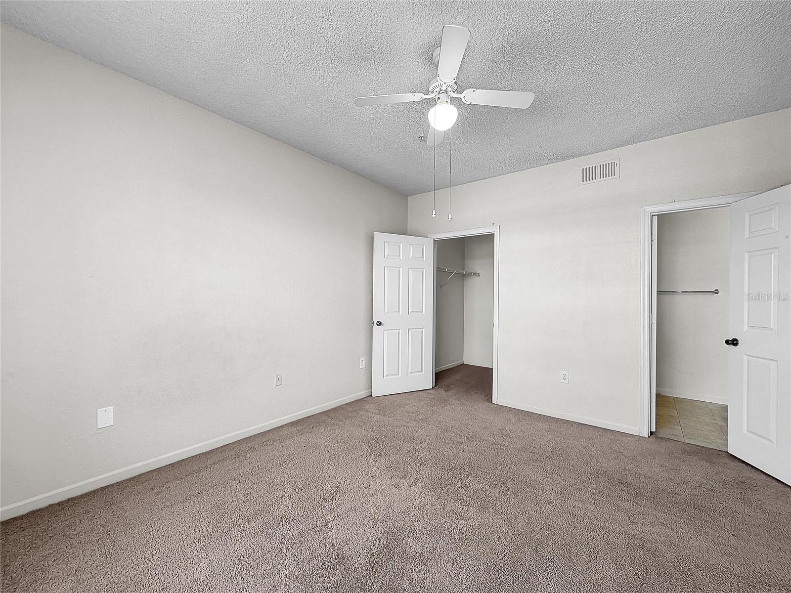 Image 20 of 82 For 13025 Mulberry Park Drive 332