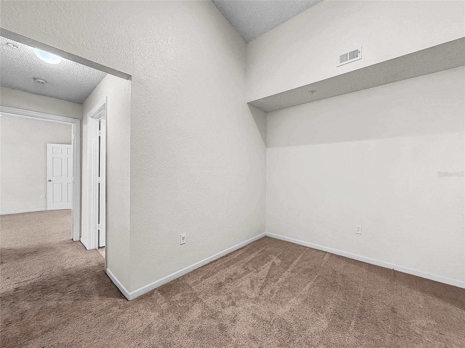 Image 22 of 82 For 13025 Mulberry Park Drive 332