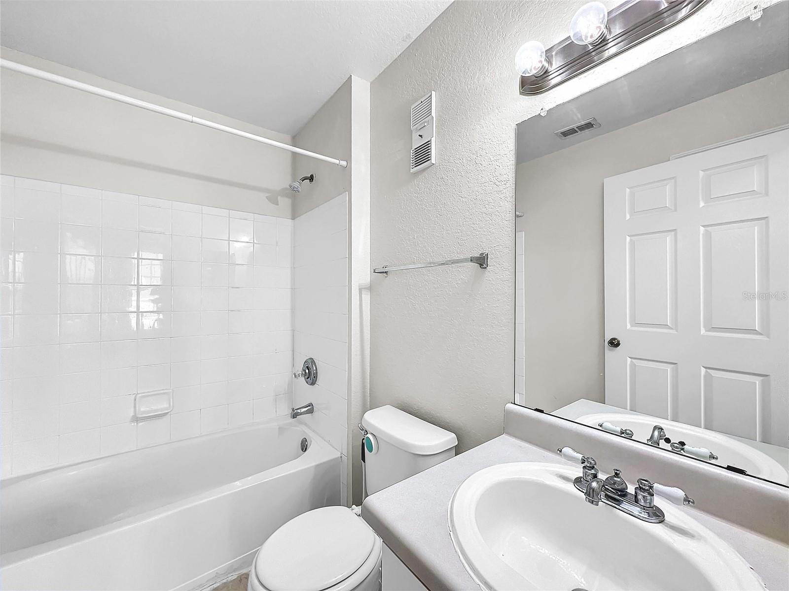 Image 25 of 82 For 13025 Mulberry Park Drive 332