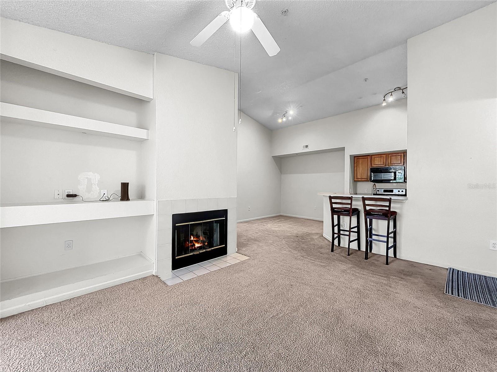 Image 6 of 82 For 13025 Mulberry Park Drive 332