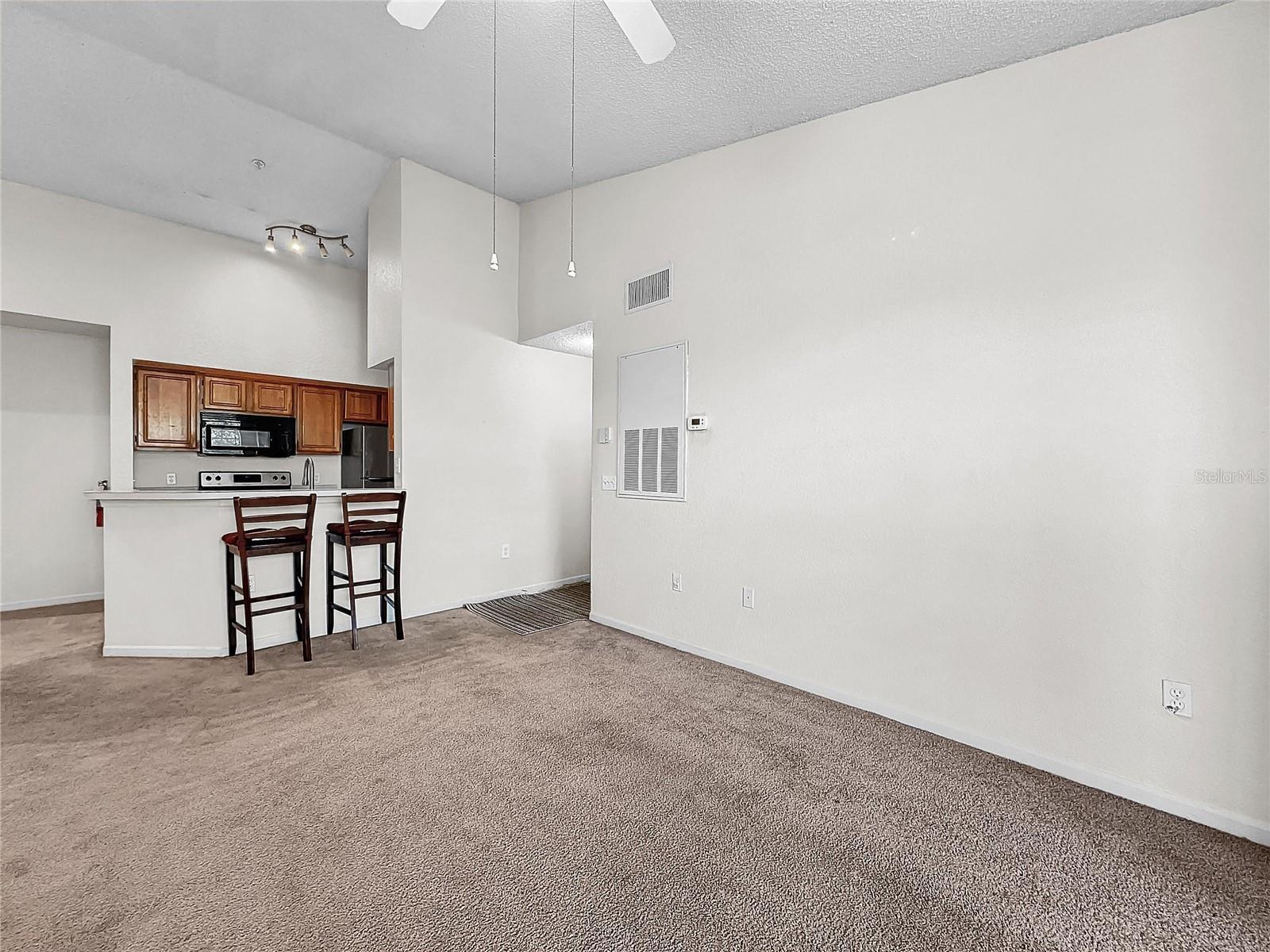 Image 8 of 82 For 13025 Mulberry Park Drive 332