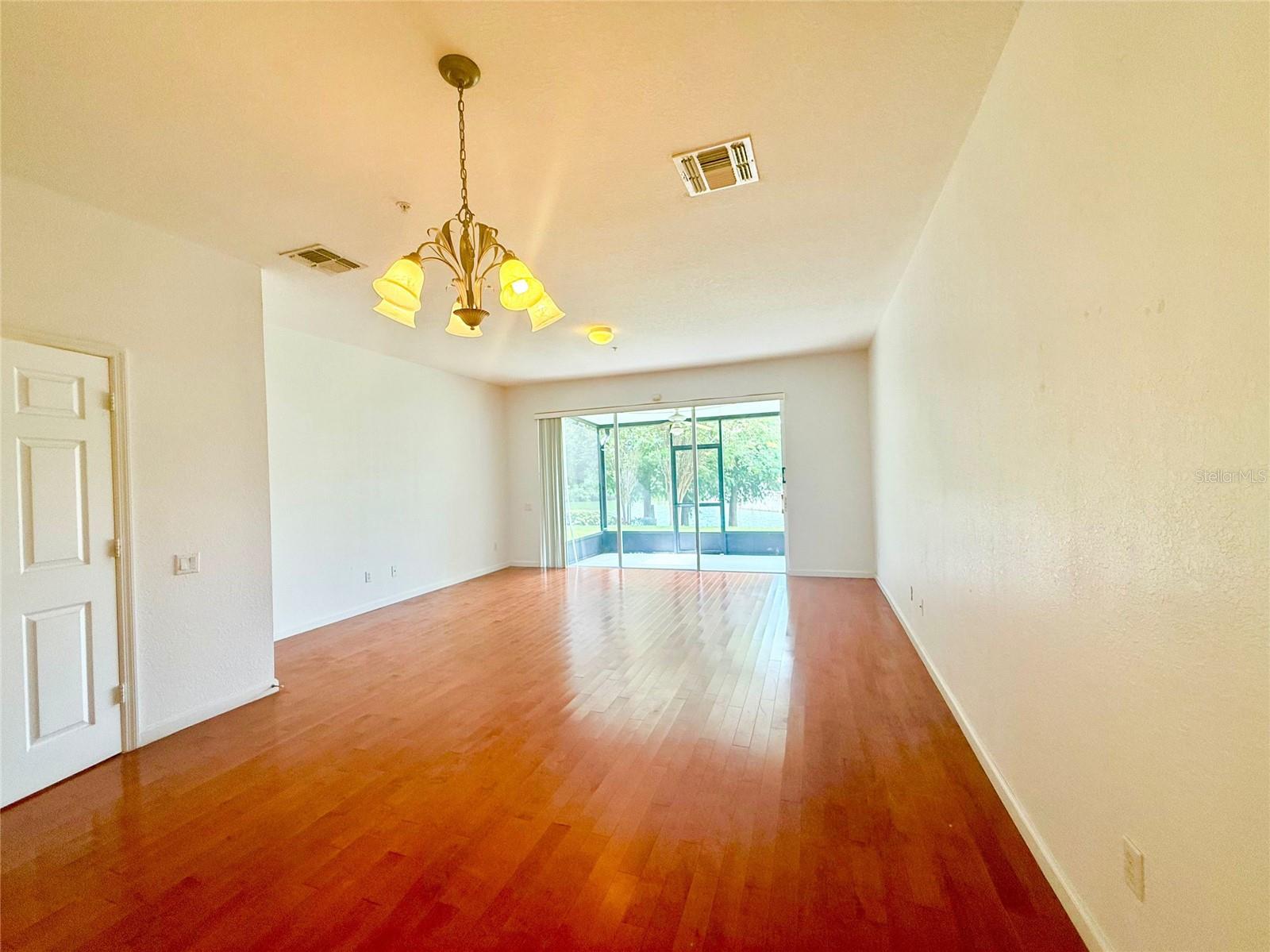 Image 14 of 28 For 6336 Castelven Drive 107