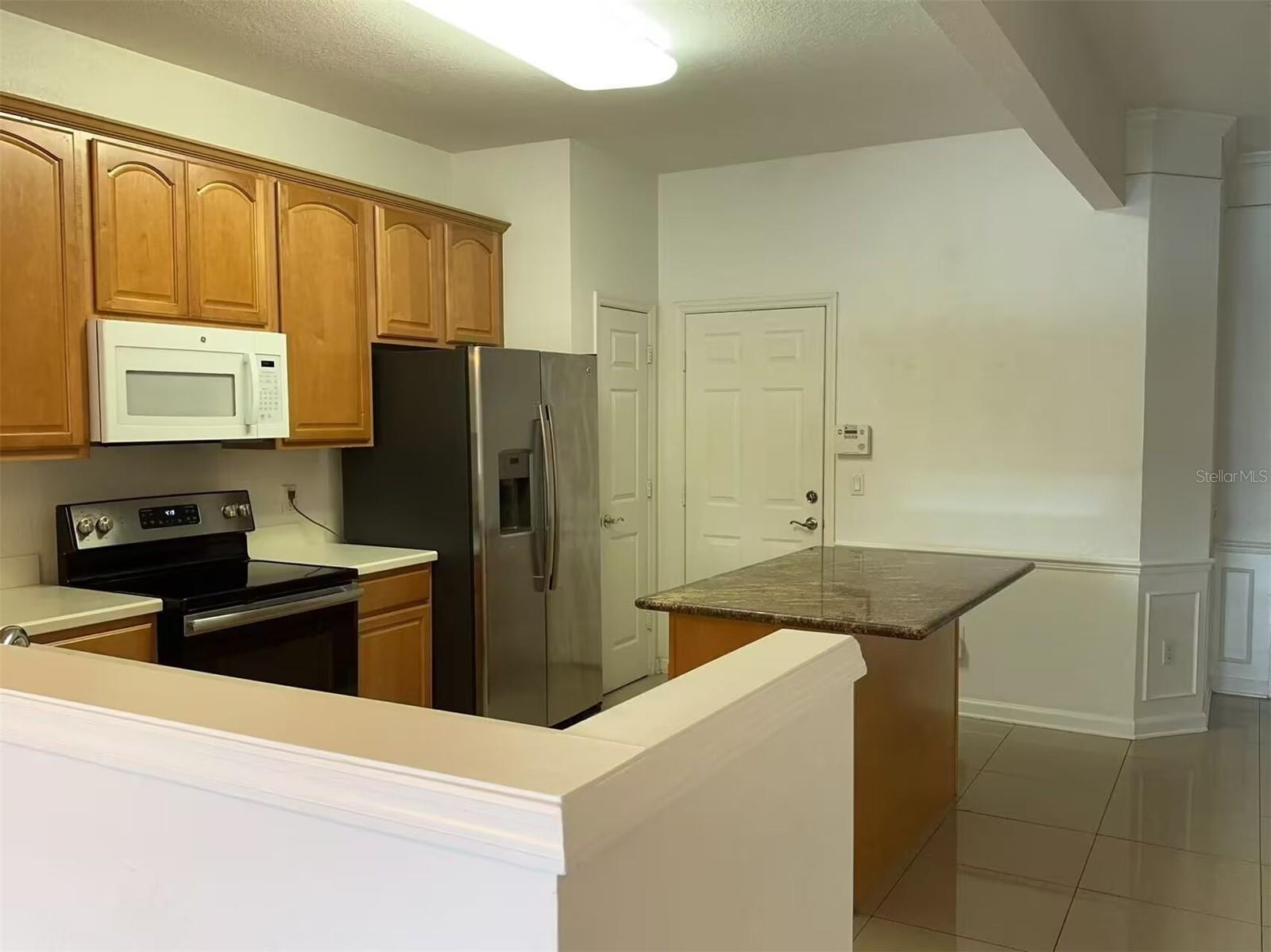 Image 8 of 28 For 6336 Castelven Drive 107