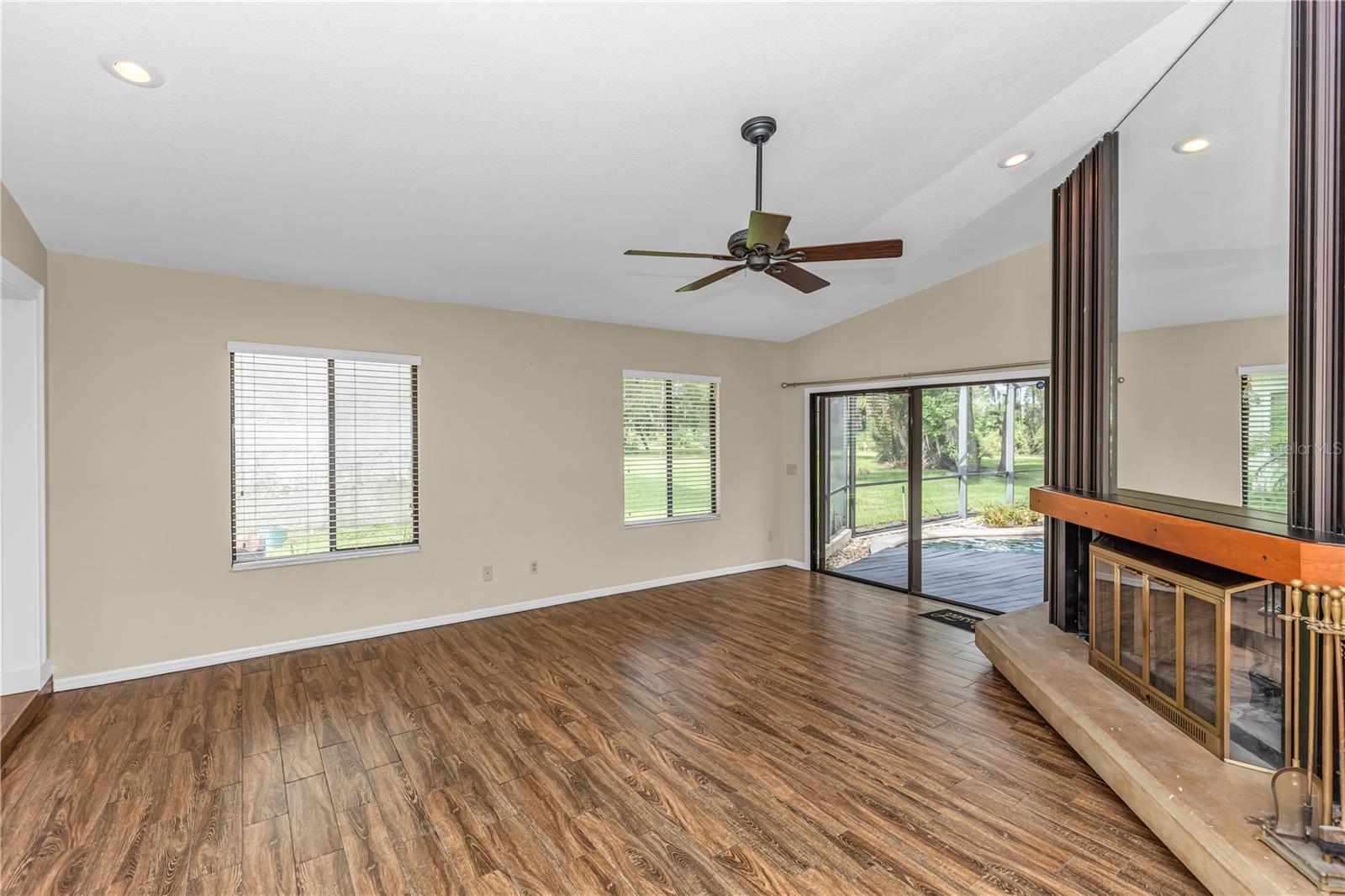 Image 9 of 36 For 510 Spoonbill Court