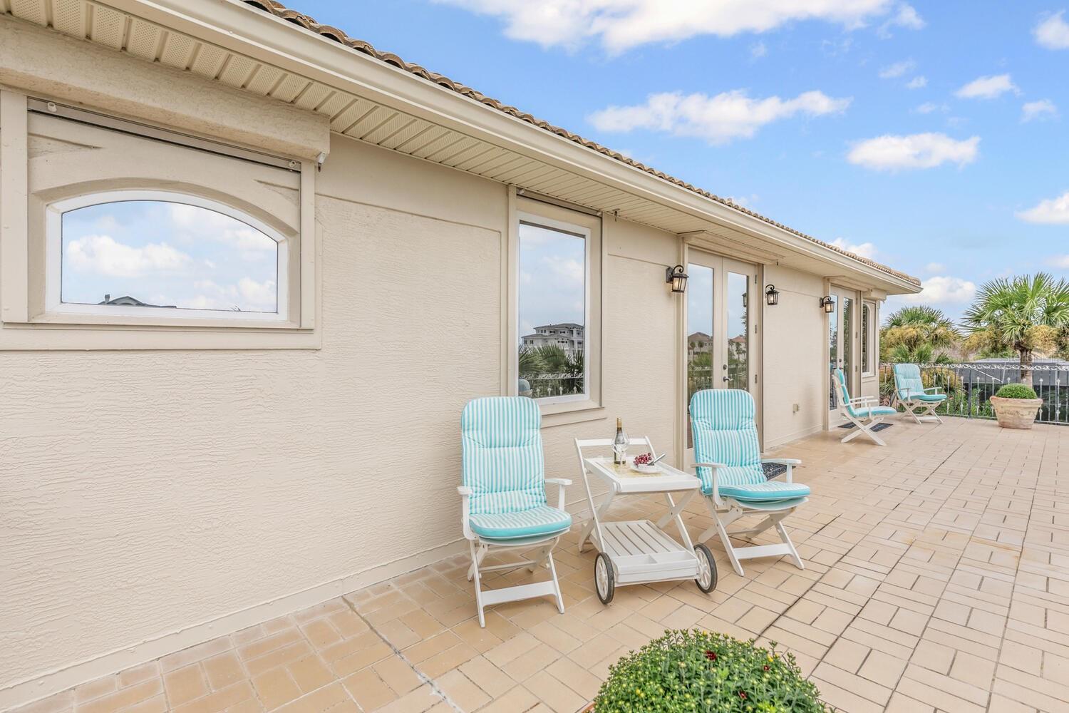 Image 63 of 95 For 15 San Gabriel Lane