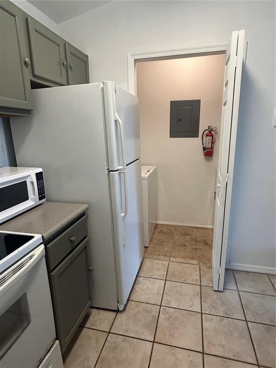 Image 31 of 34 For 8939 Latrec Avenue 1305