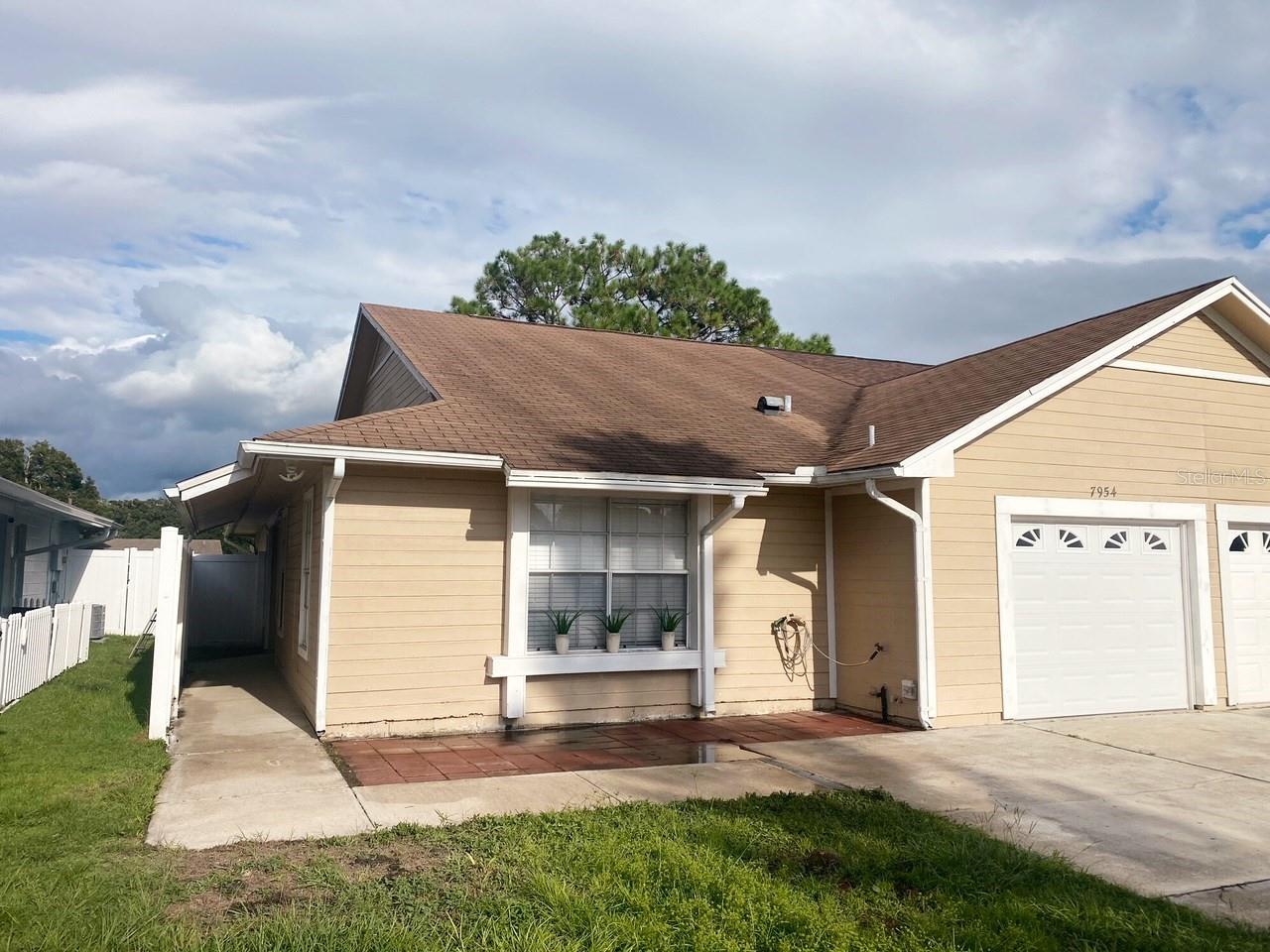 Image 4 of 63 For 7954 Sagebrush Place