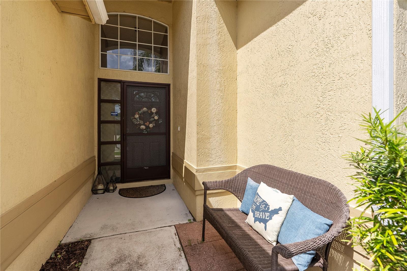 Image 3 of 33 For 2160 River Park Boulevard