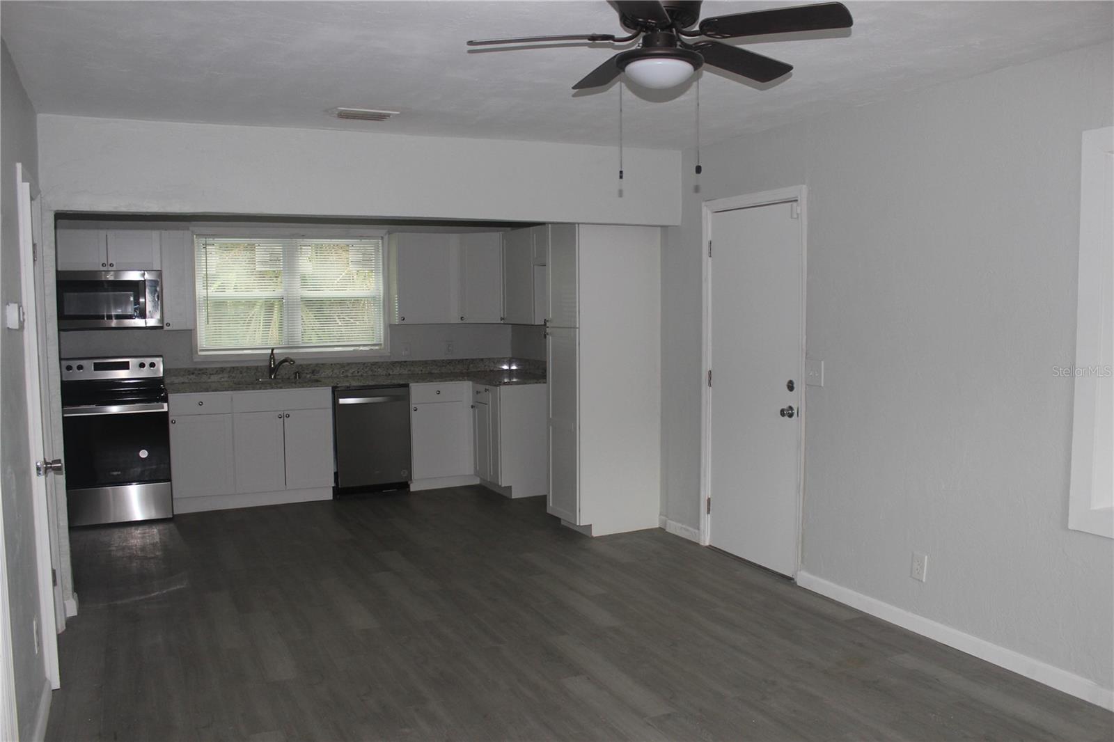 Image 8 of 14 For 647 Madison Avenue