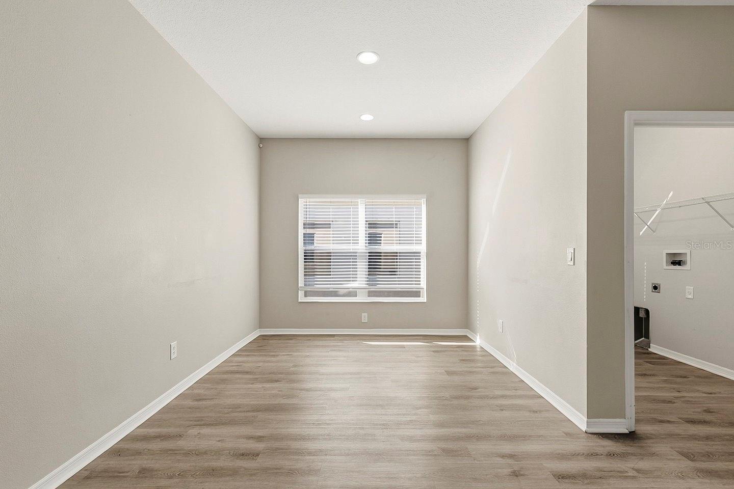 Image 15 of 46 For 1762 Mira Lago Circle