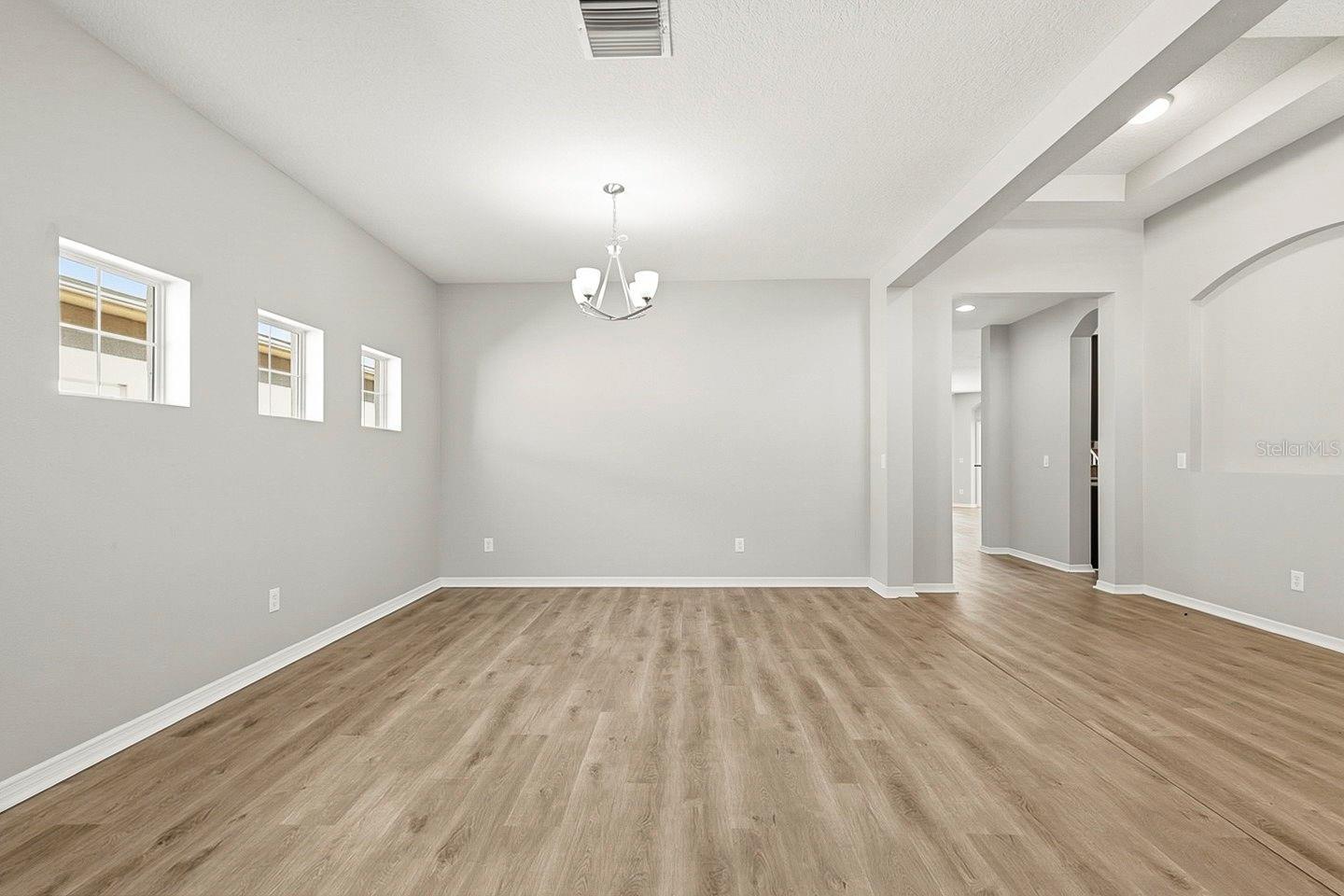 Image 16 of 46 For 1762 Mira Lago Circle