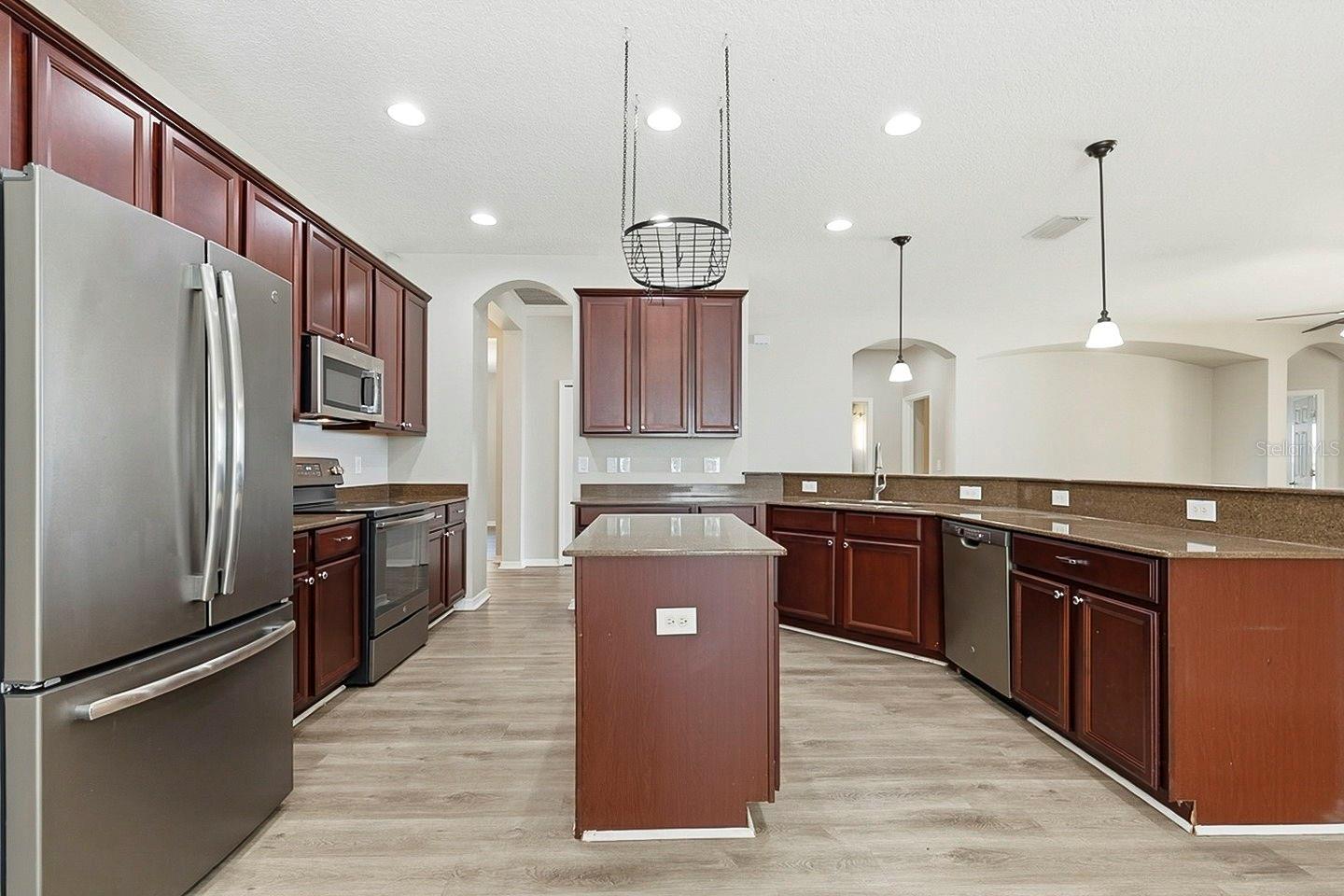 Image 20 of 46 For 1762 Mira Lago Circle