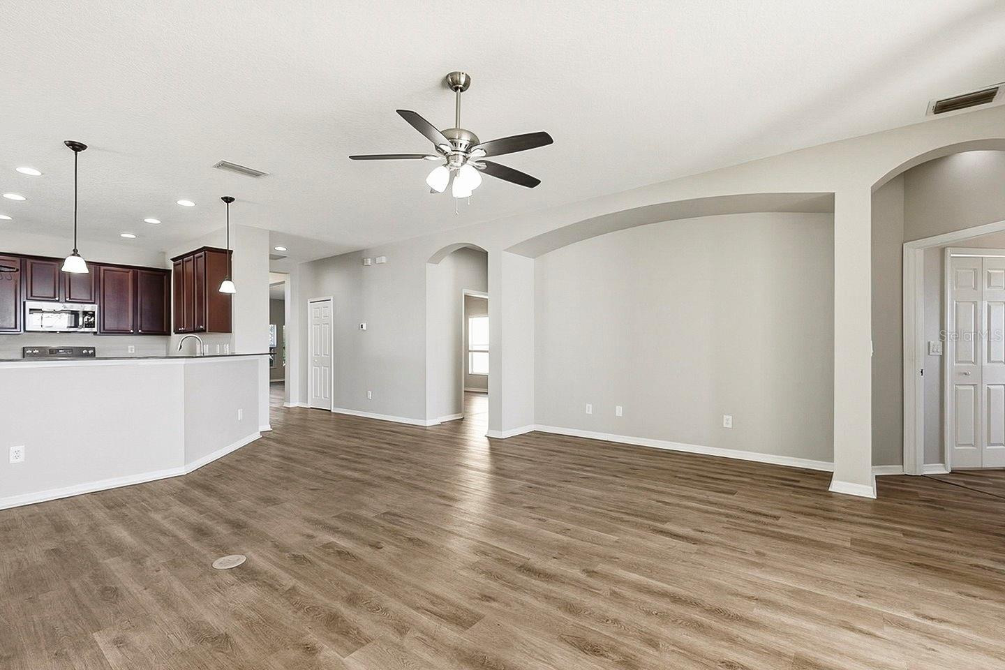 Image 24 of 46 For 1762 Mira Lago Circle