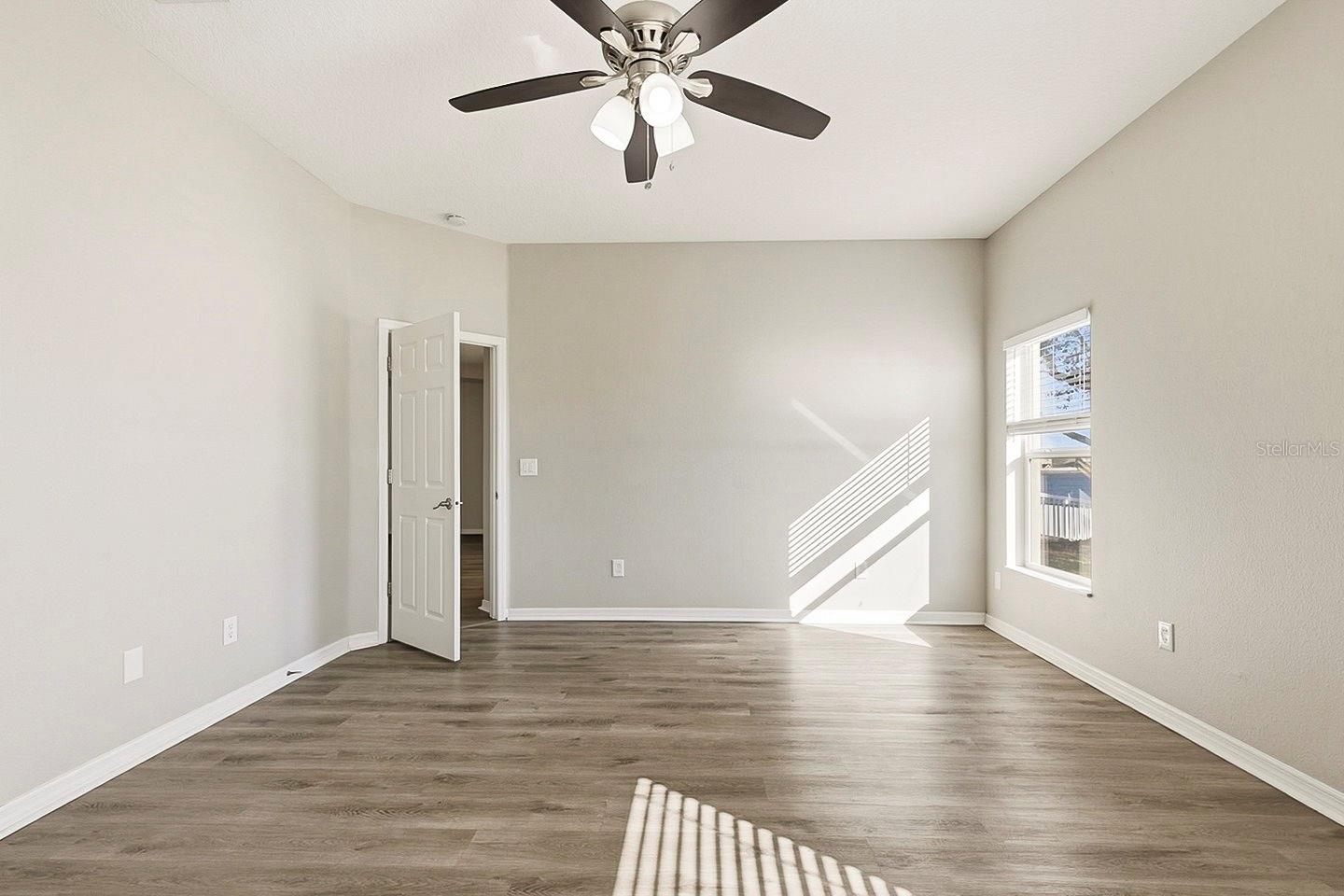 Image 26 of 46 For 1762 Mira Lago Circle