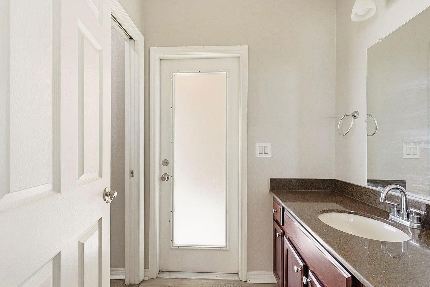 Image 36 of 46 For 1762 Mira Lago Circle