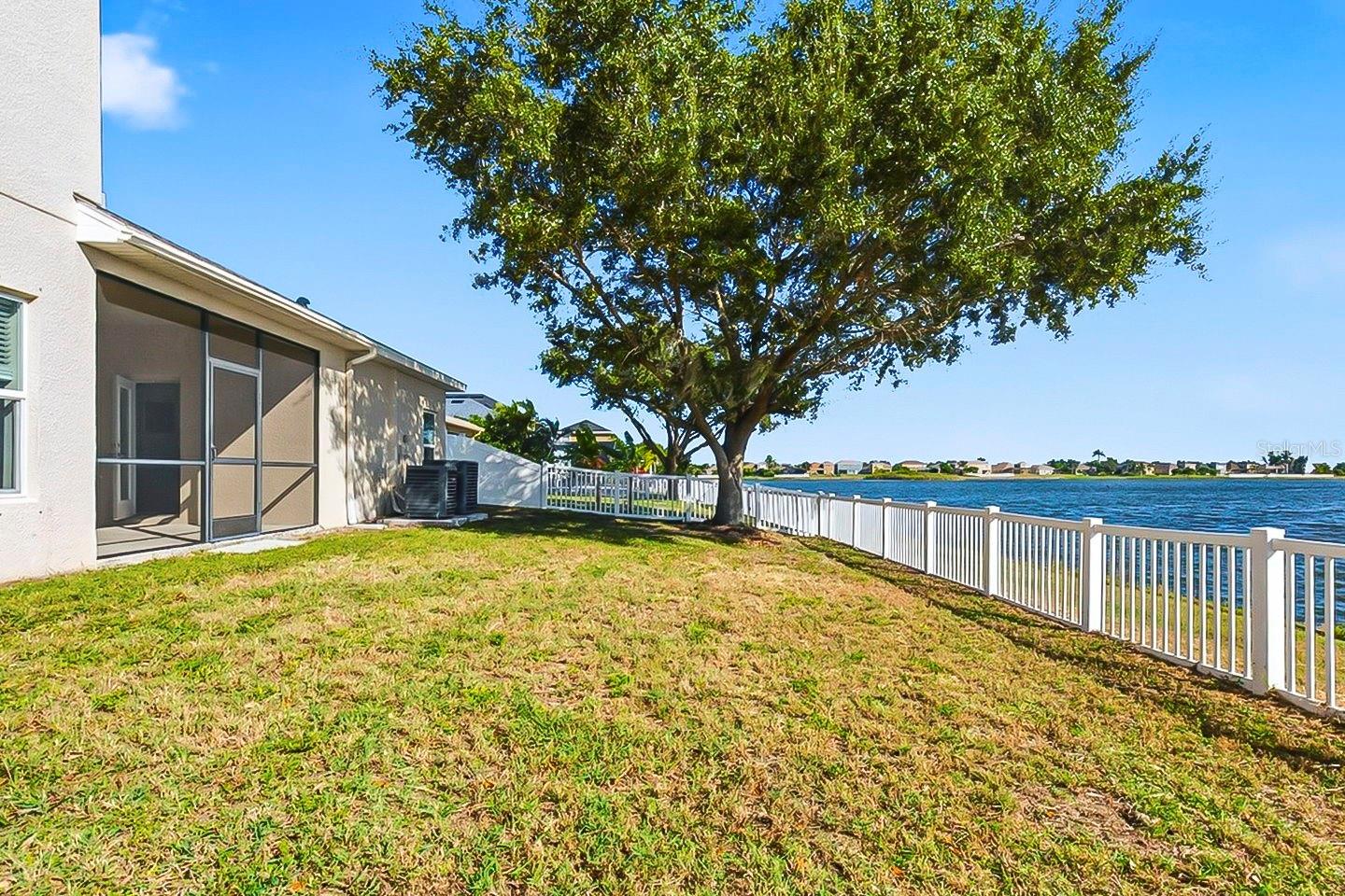 Image 44 of 46 For 1762 Mira Lago Circle