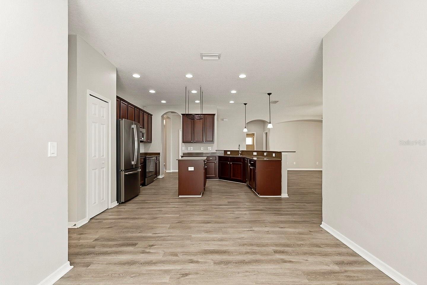 Image 6 of 46 For 1762 Mira Lago Circle