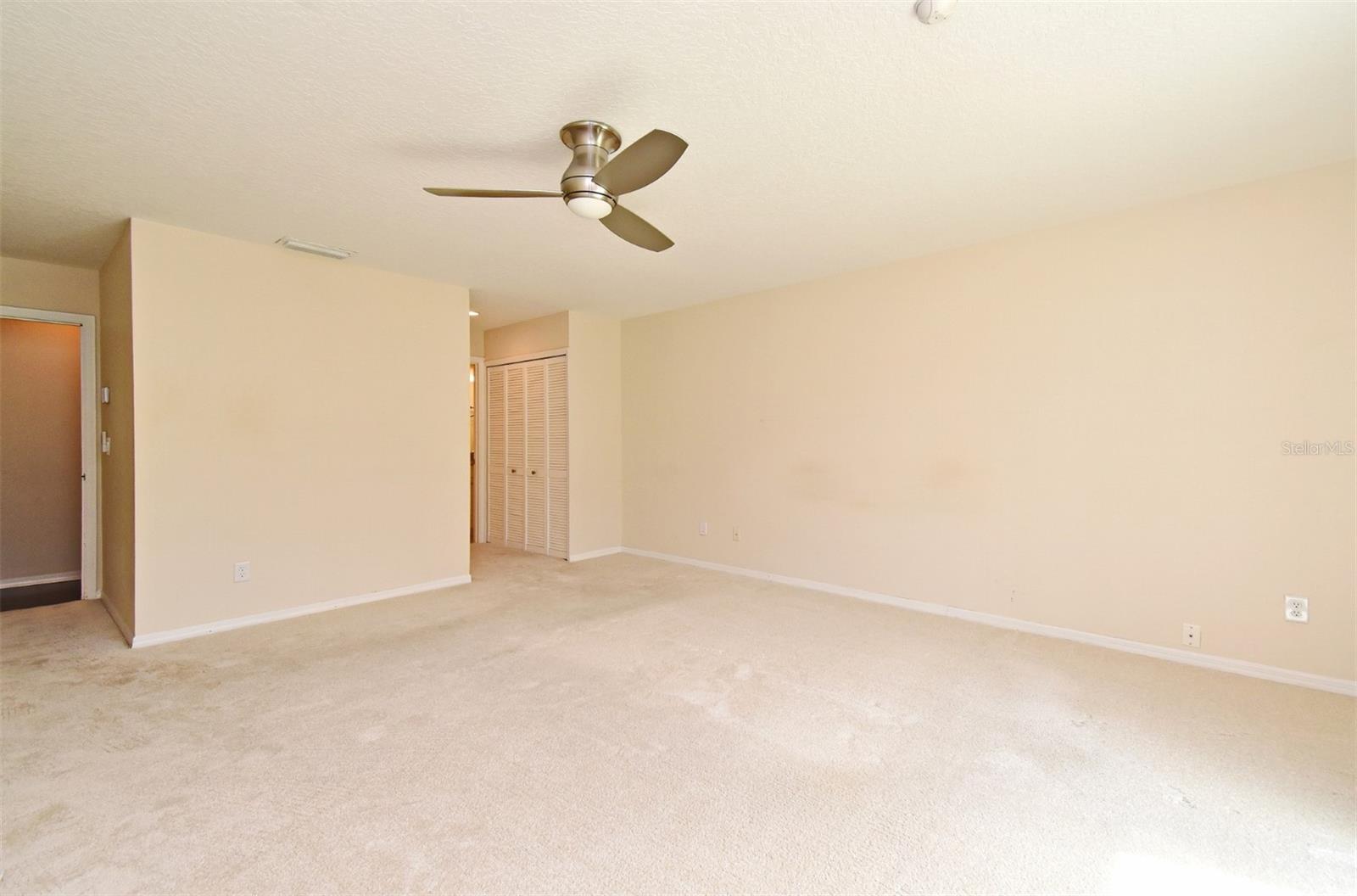 Image 31 of 60 For 380 White Oak Cir