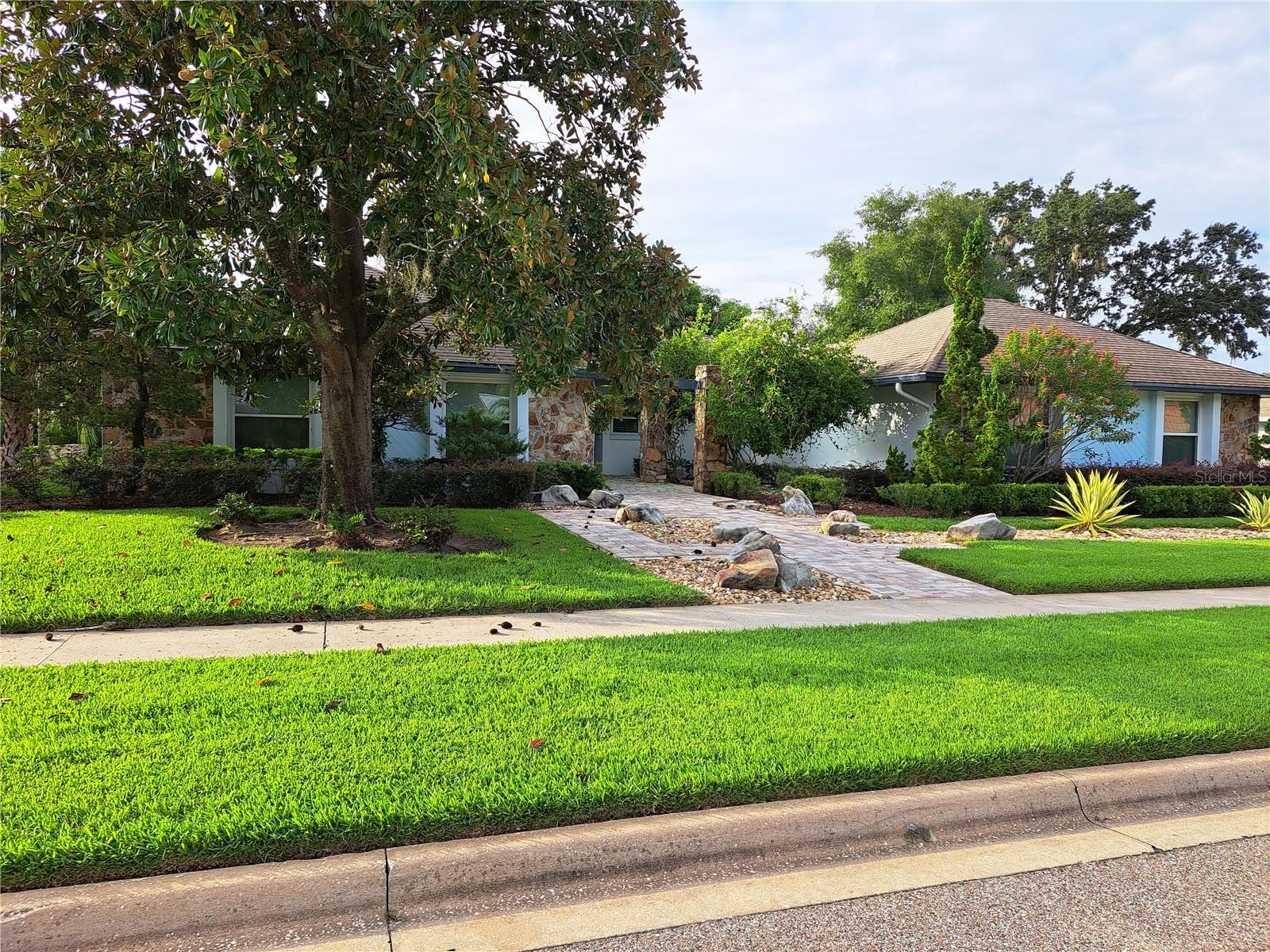 Image 4 of 60 For 380 White Oak Cir