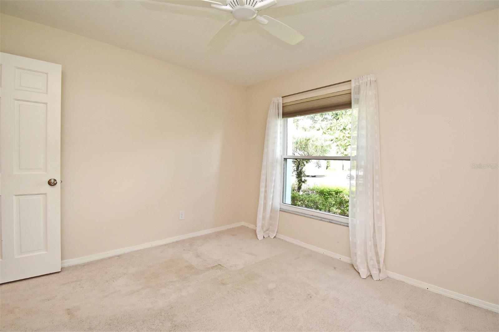 Image 49 of 60 For 380 White Oak Cir