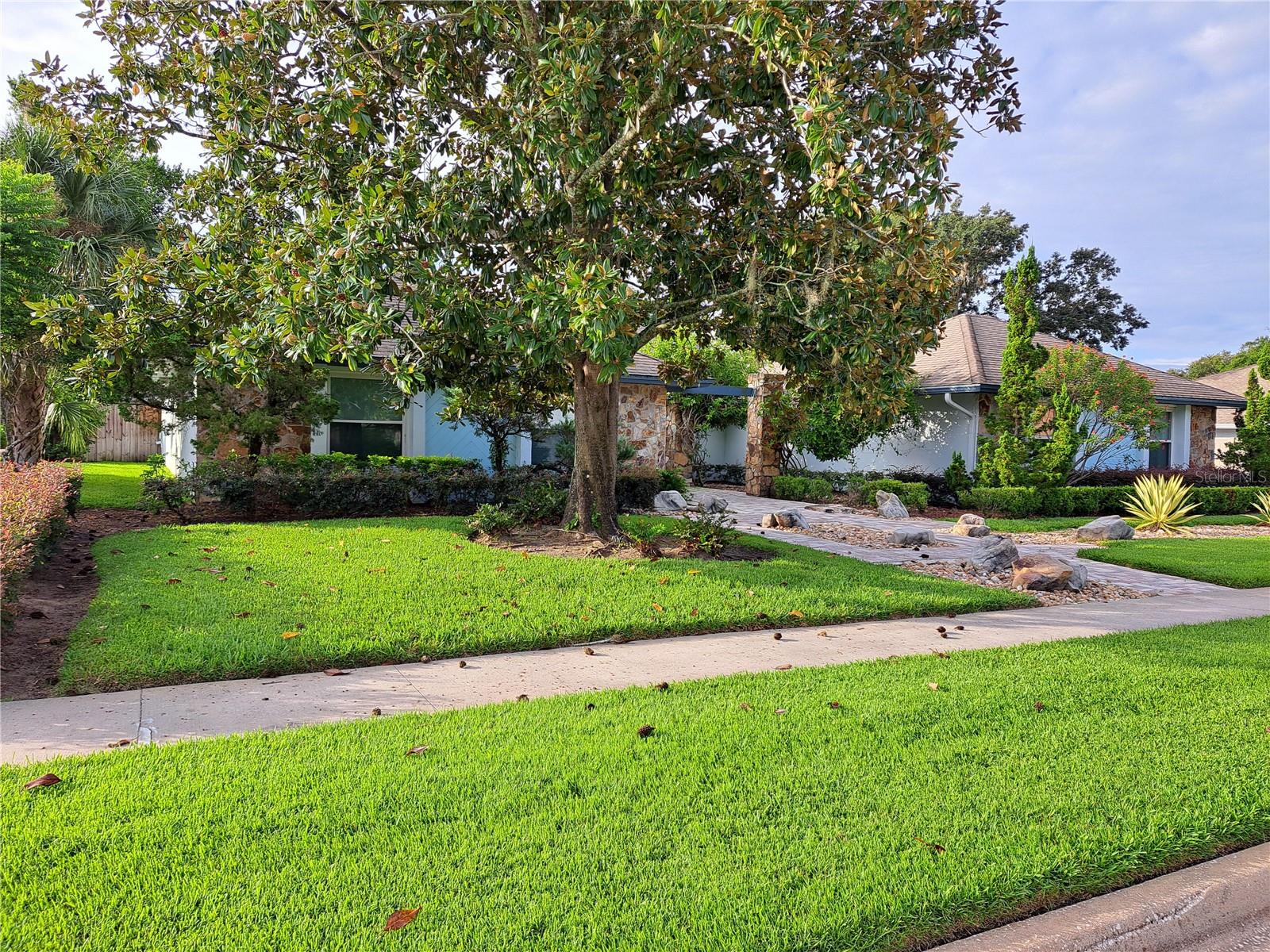 Image 5 of 60 For 380 White Oak Cir