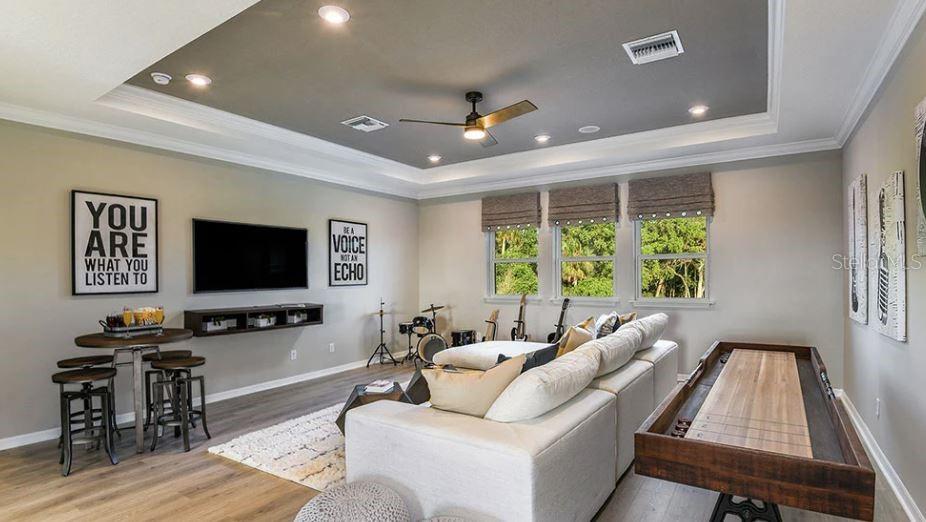 Image 20 of 23 For 846 Junonia Boulevard