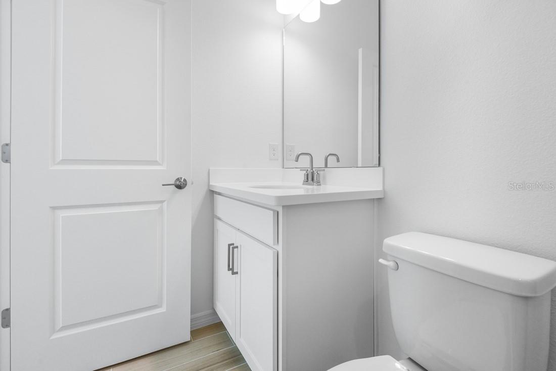 Image 33 of 51 For 846 Junonia Boulevard